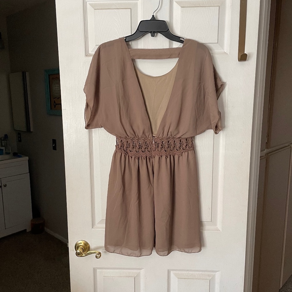 Dress - Picture 2 of 3